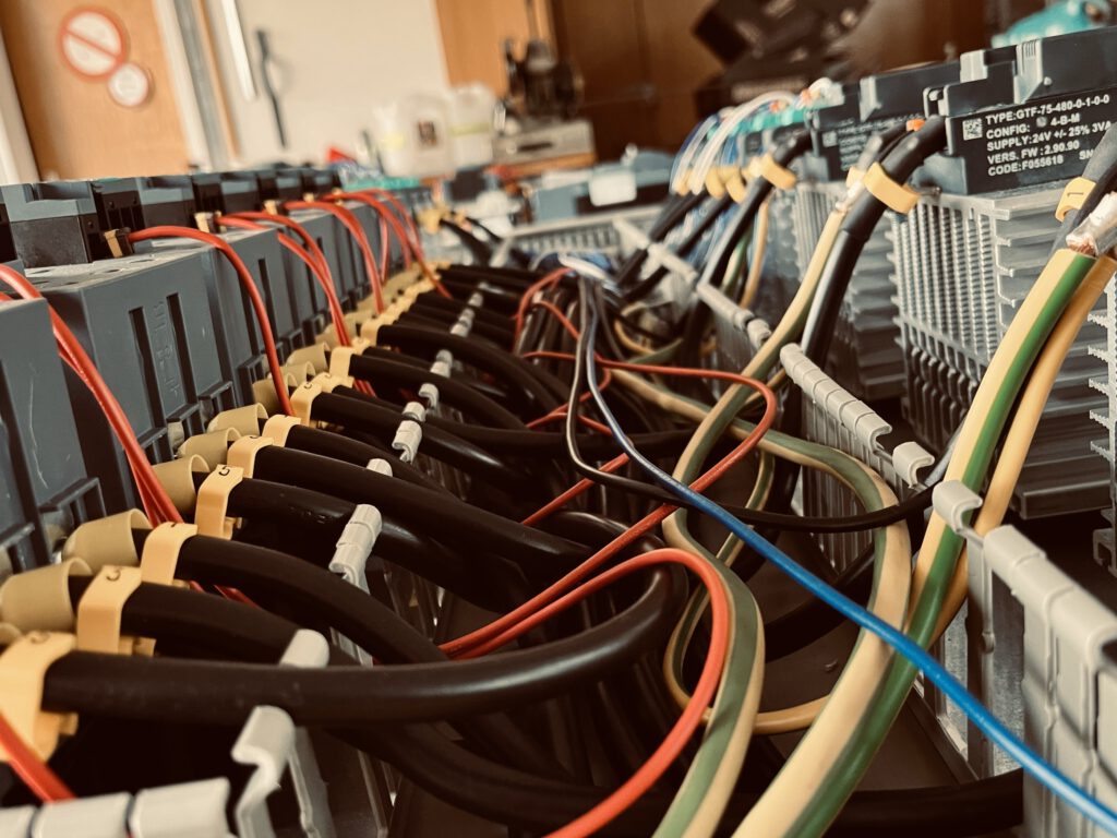 Ihr Spezialist für Schaltschränke